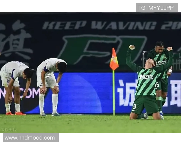 足球明星压轴出场精彩瞬间集锦视频回顾与分析